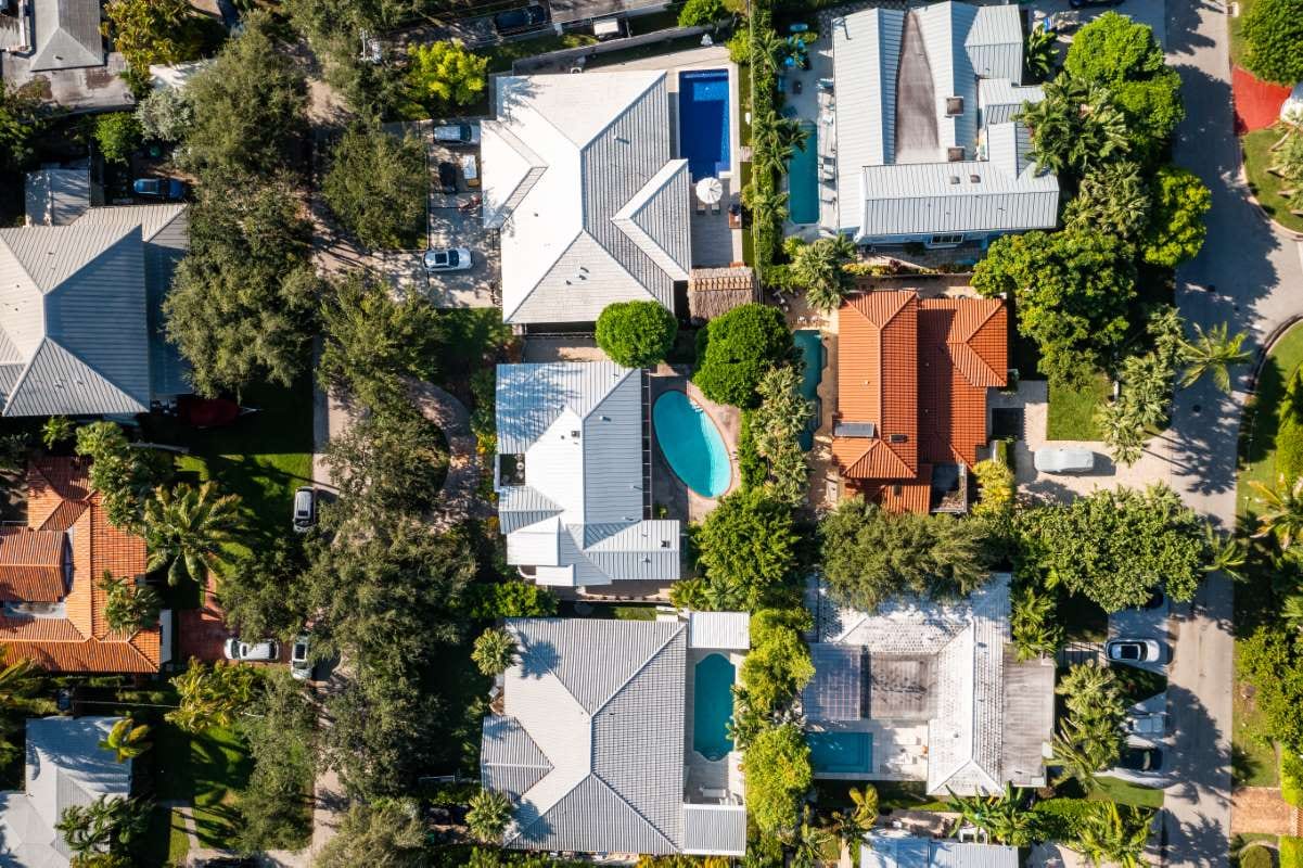 The Ultimate Guide to Retaining Customers for Lawn Services