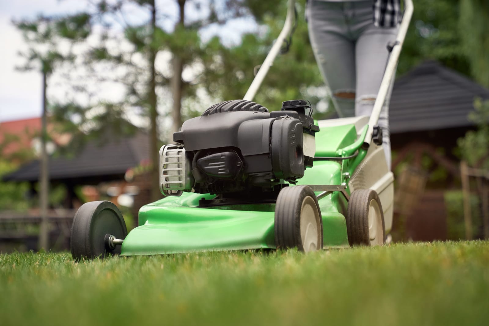 Best Practices for Lawn Care Pros: Use Software Effectively