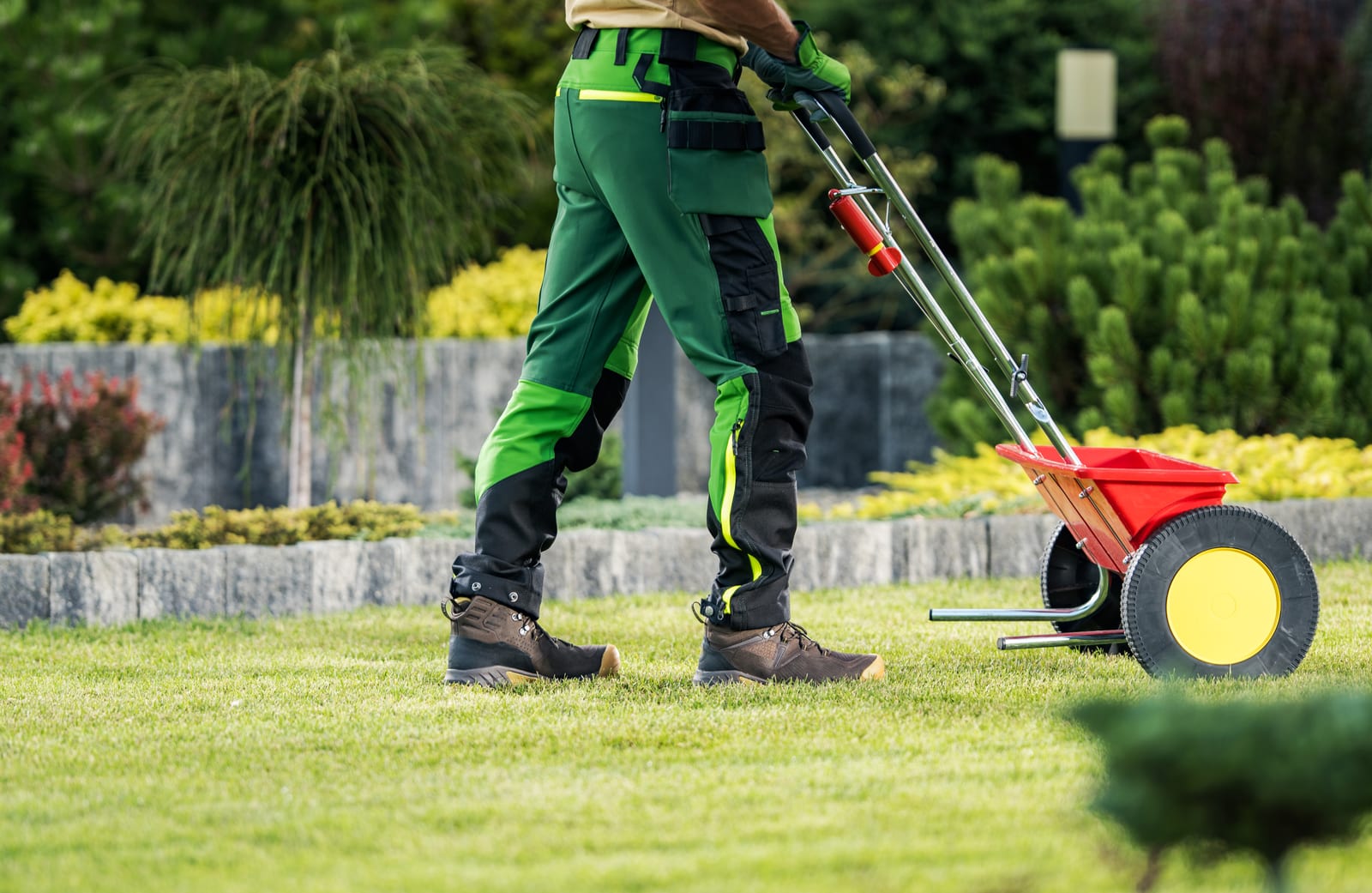 Best Practices for Lawn Care Pros to Save Time