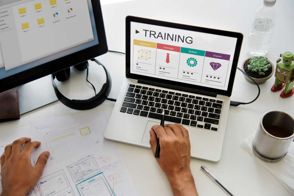 Automate Invoicing: Best Practices for Lawn Care Pros