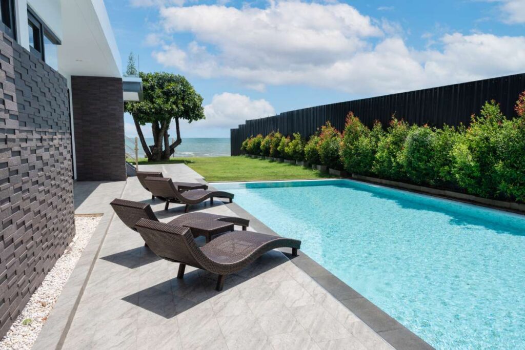 How to Build a Reliable Lawn Care Workflow System