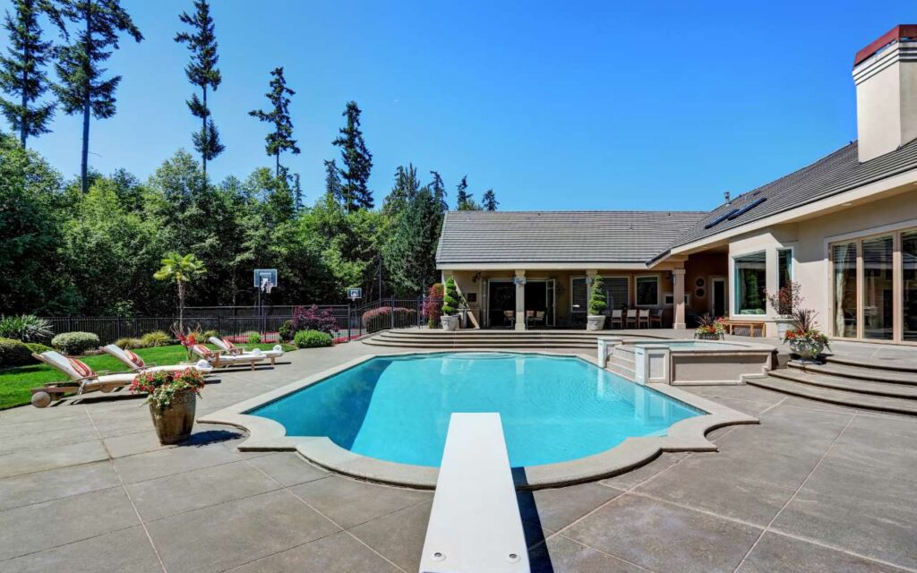 Market Services Tips for Lawn Professionals